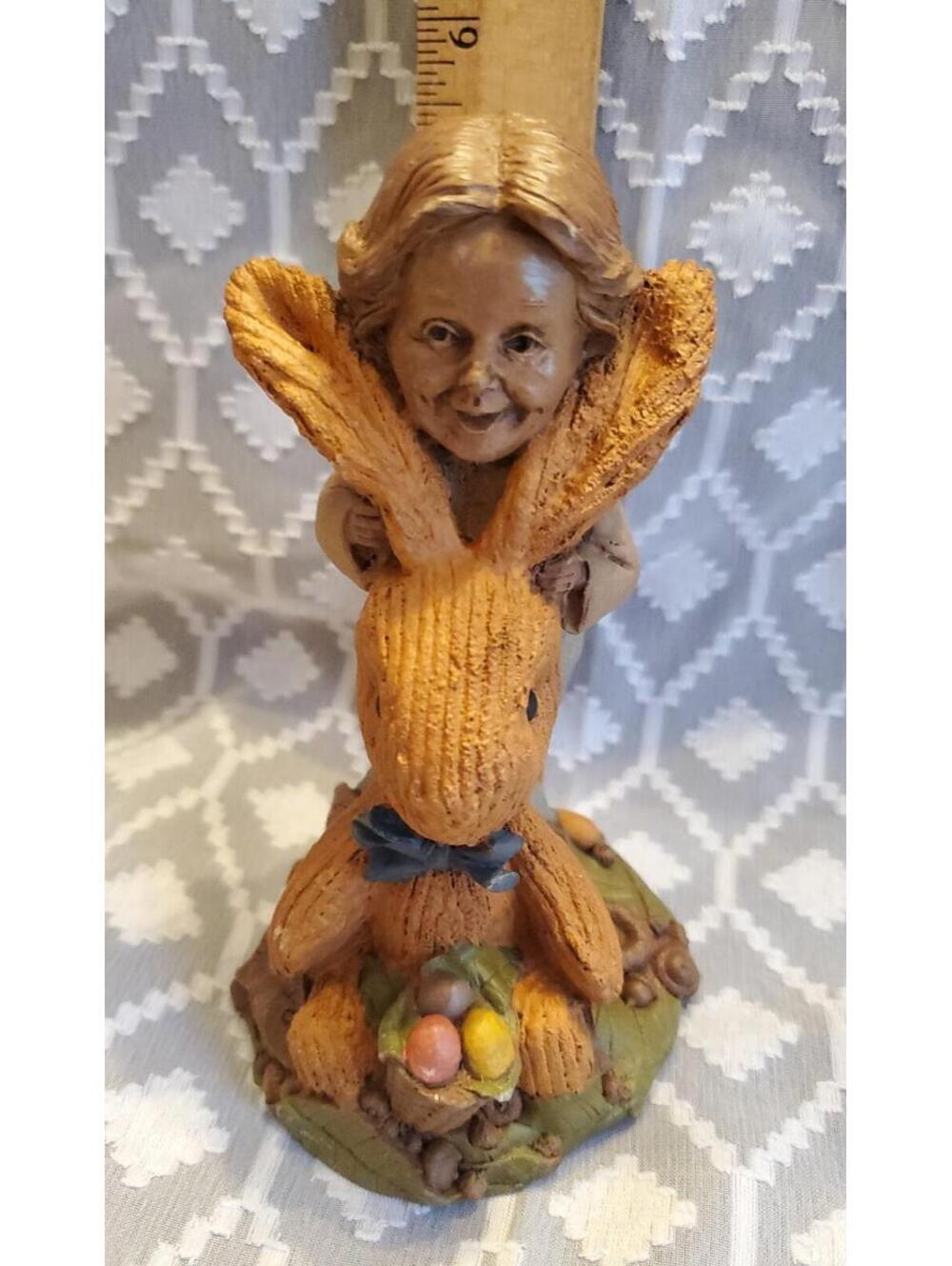 Tom Clark Gnone,girl Bunny